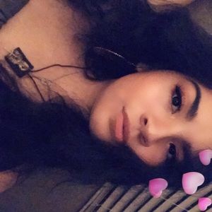 Meet your Posher, Evelyn